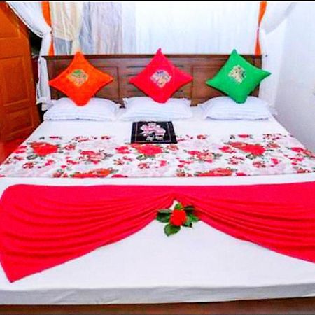 Bed and Breakfast Happy Morning Bliss Мірісса Екстер'єр фото
